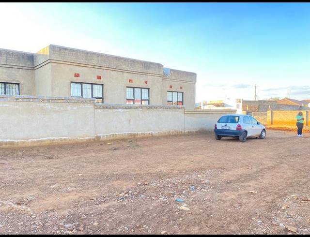 3 BEDROOM HOUSE FOR SALE IN FINETOWN